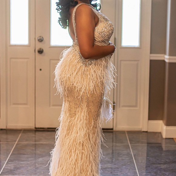 Jovani Dresses & Skirts - Jovani Elegant Cream Feathered Gown